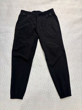 Lululemon Men’s Pants Size Large Black License To Train Jogger